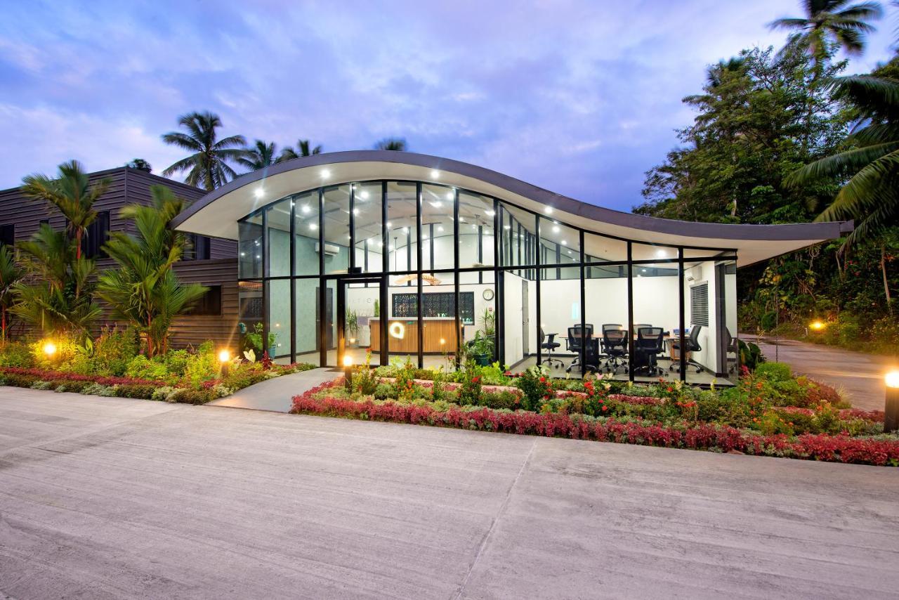 Ultiqa Fiji Palms Beach Resort Pacific Harbour Bagian luar foto